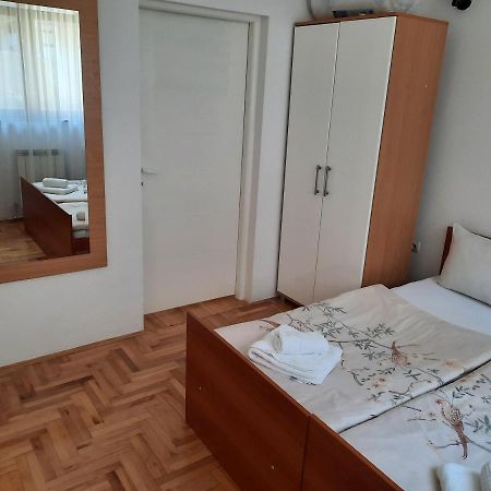 Apartment Denza City Center Сараево Экстерьер фото