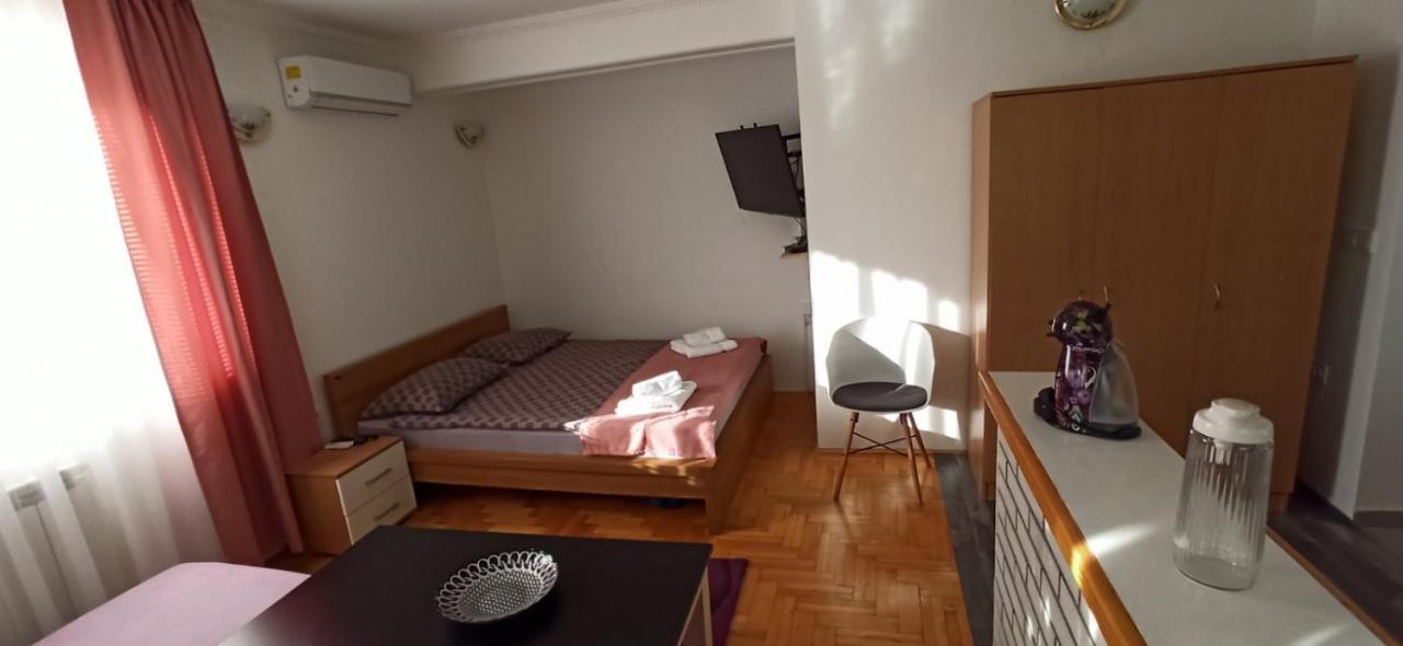 Apartment Denza City Center Сараево Экстерьер фото